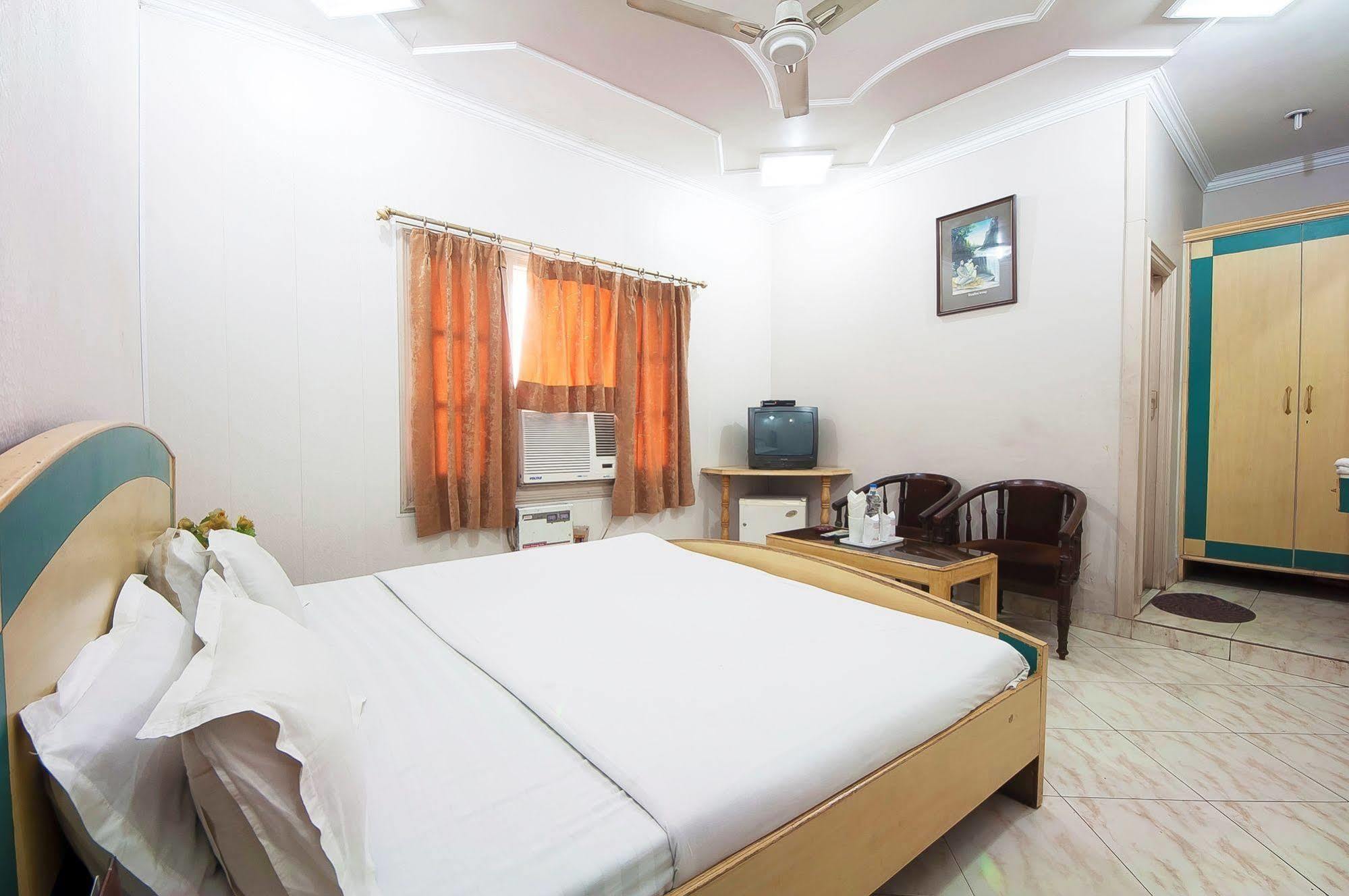 Fabhotel Basera Амритсар Экстерьер фото
