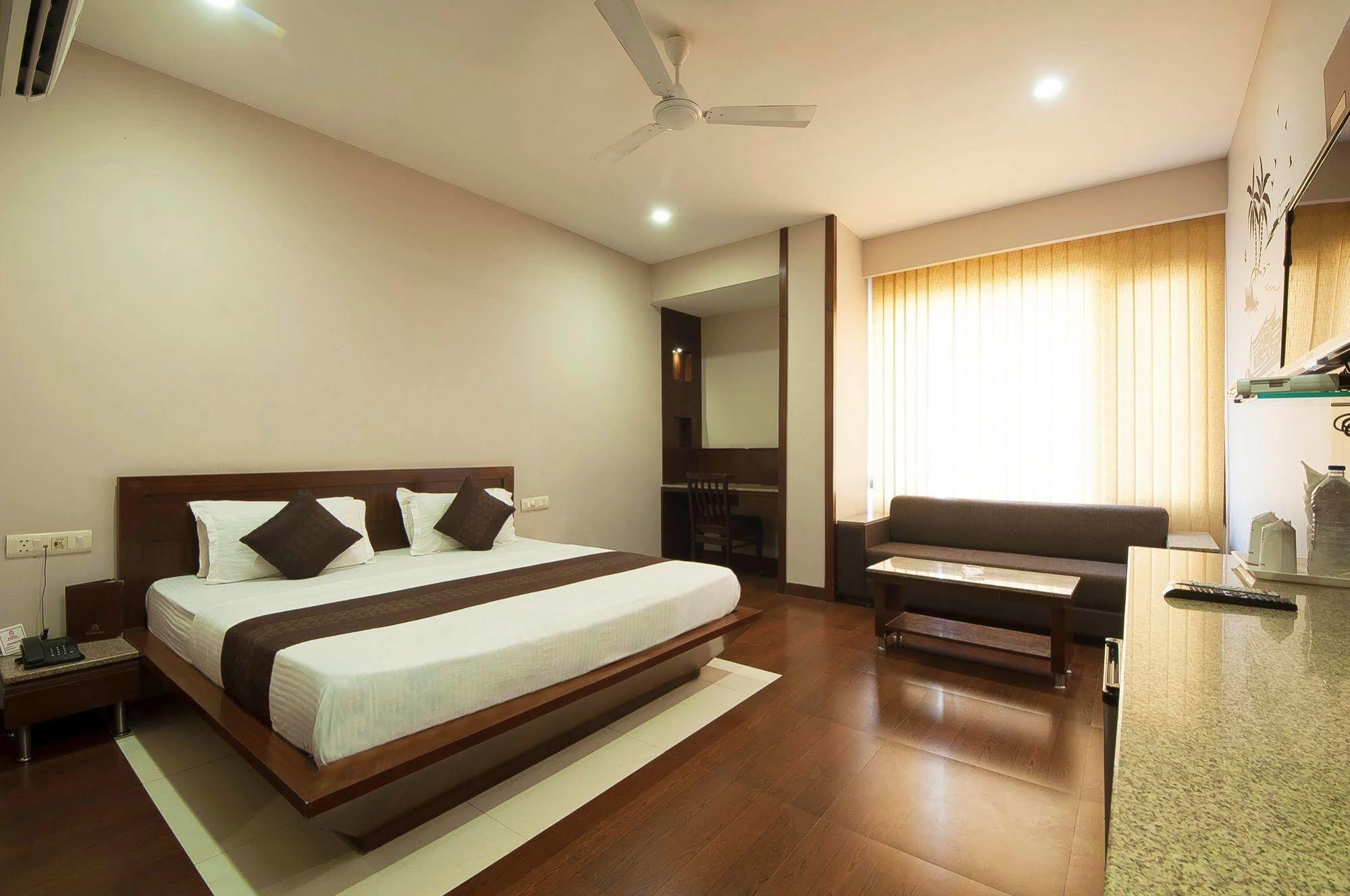 Fabhotel Basera Амритсар Экстерьер фото